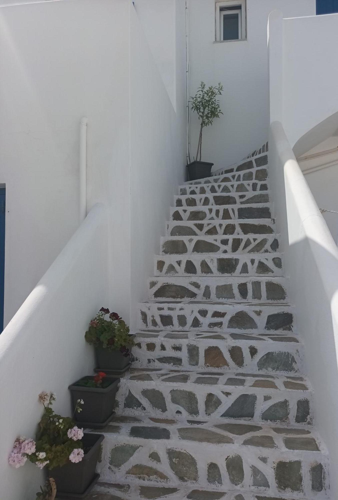 Athina'S Blue Studios Naousa  Exterior photo