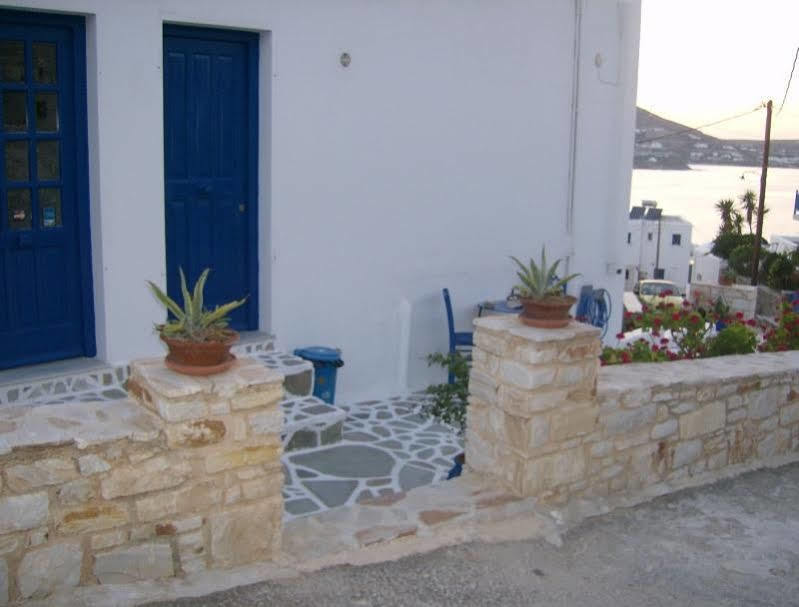 Athina'S Blue Studios Naousa  Exterior photo